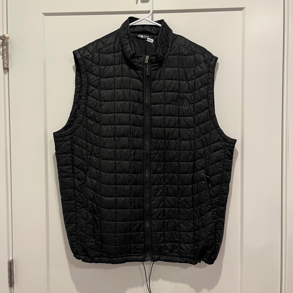 The North Face Mens ThermoBall Quilted Insulated Puffer Vest Black XL